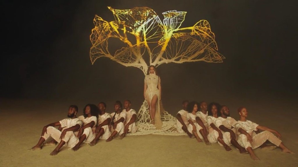 Beyoncé usa vestido de marca brasileira em novo clipe