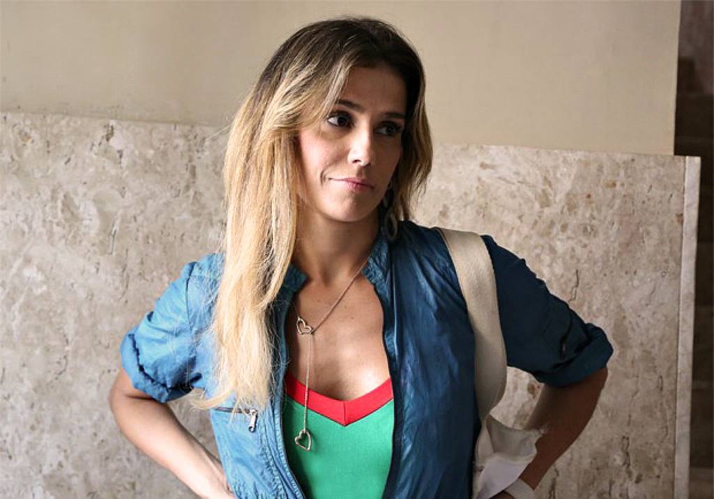 Deborah Secco se emociona em despedida de Boogie Oogie