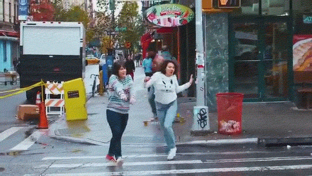 . Broad City (gifs)