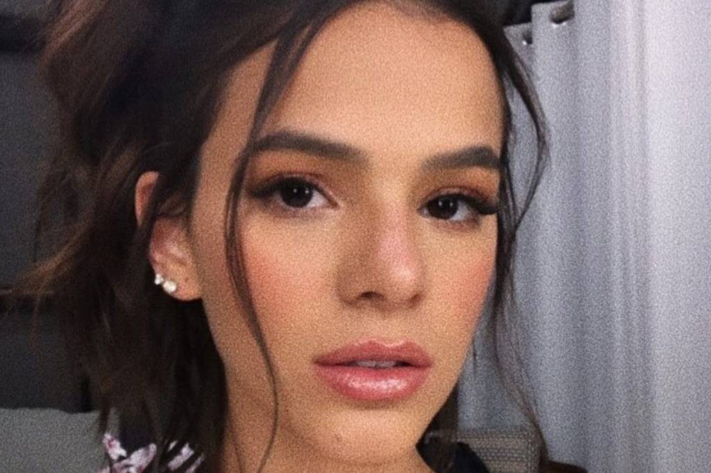 Bru Marquezine diz que ficará sem trabalhar por um tempo e explica a razão