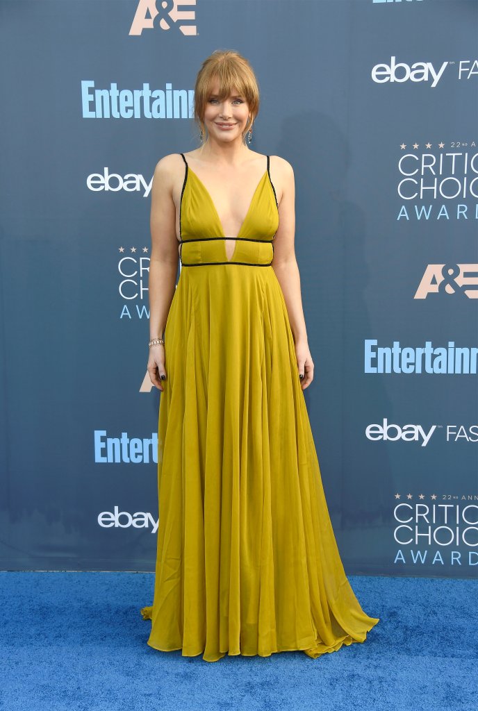 Looks das famosas Critics' Choice Awards Looks das famosas Critics’ Choice Awards