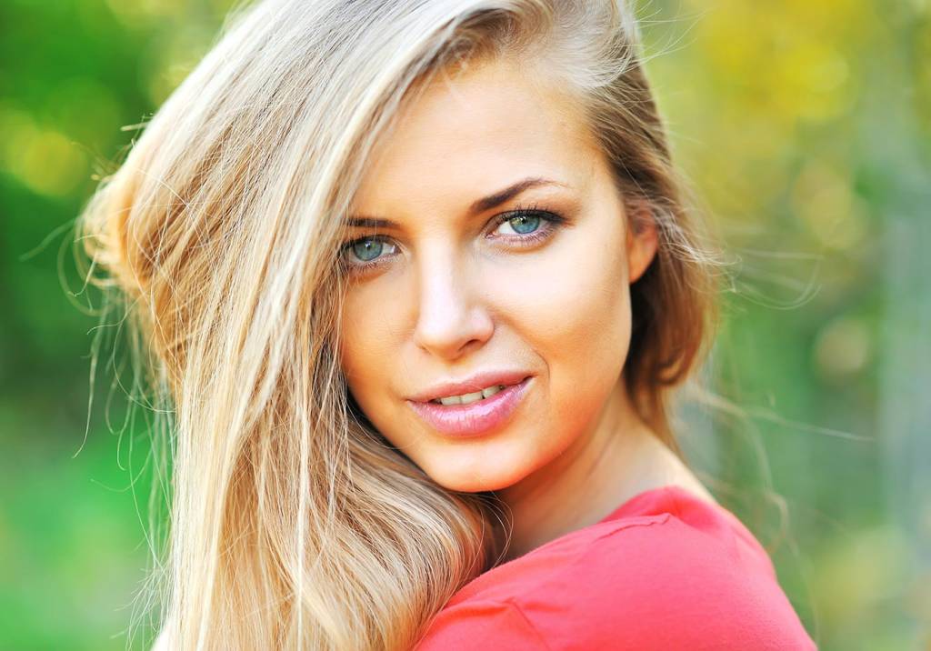 Como camuflar os fios brancos e escolher a cor ideal na hora de pintar o cabelo