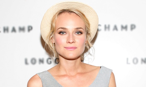 Chapéu de verão: faça penteados simples e complemente com o acessório