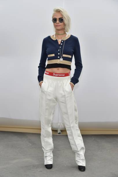 Cara Delevingne no desfile da Chanel