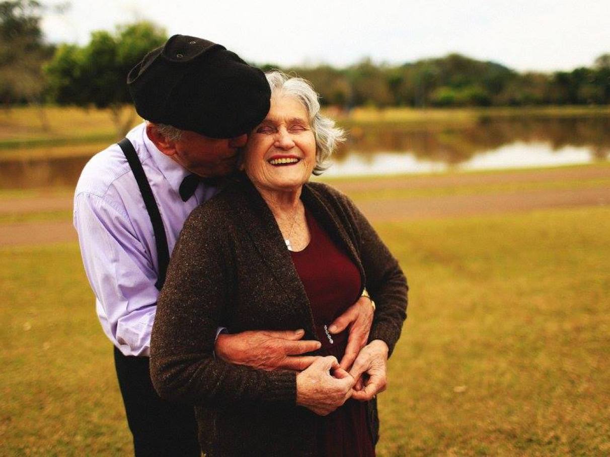 Muito amor por esse casal de idosos que fez um... | CLAUDIA