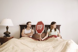 casal-na-cama-doencas-sexo-45004-1