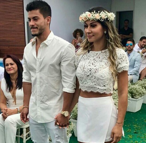 Casamento surpresa Mayra Cardi Arthur Aguiar casamento-surpresa-mayra-cardi-arthur-aguiar