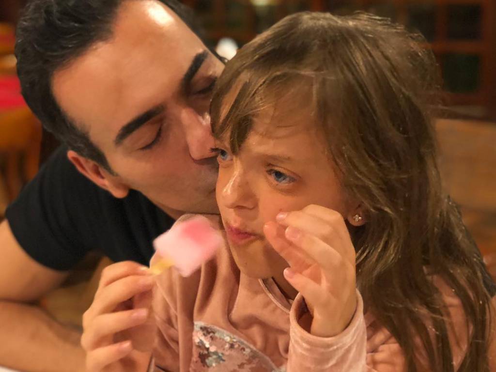 A conexão de César Tralli com Rafa foi essencial para ele decidir ser pai