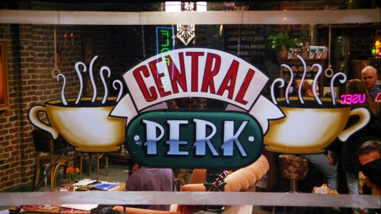 O famoso café de "Friends", o Central Perk, era comandado por Gunther, personagem de James Michael Tyler