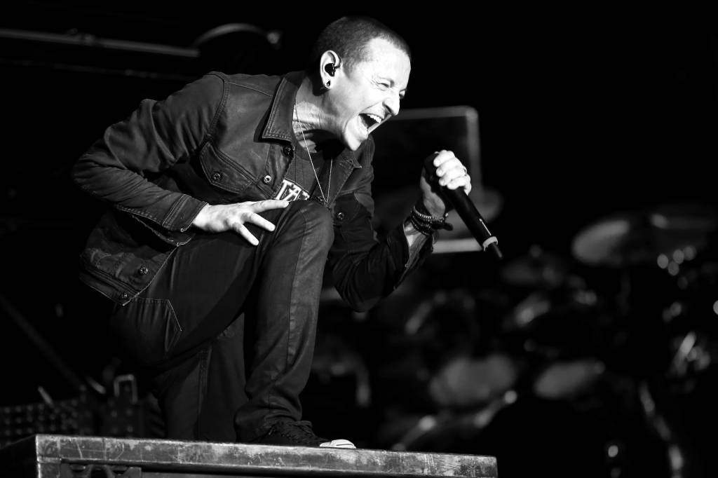 Os famosos estão muito tristes com a morte de Chester Bennington
