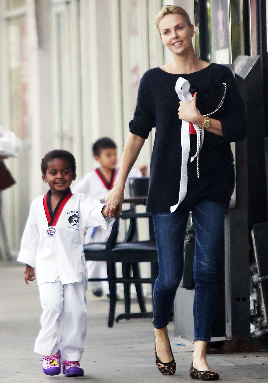 Famosos que adotaram filhos