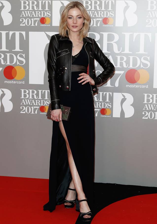 <strong>Clara Paget</strong> <strong>Clara Paget</strong>