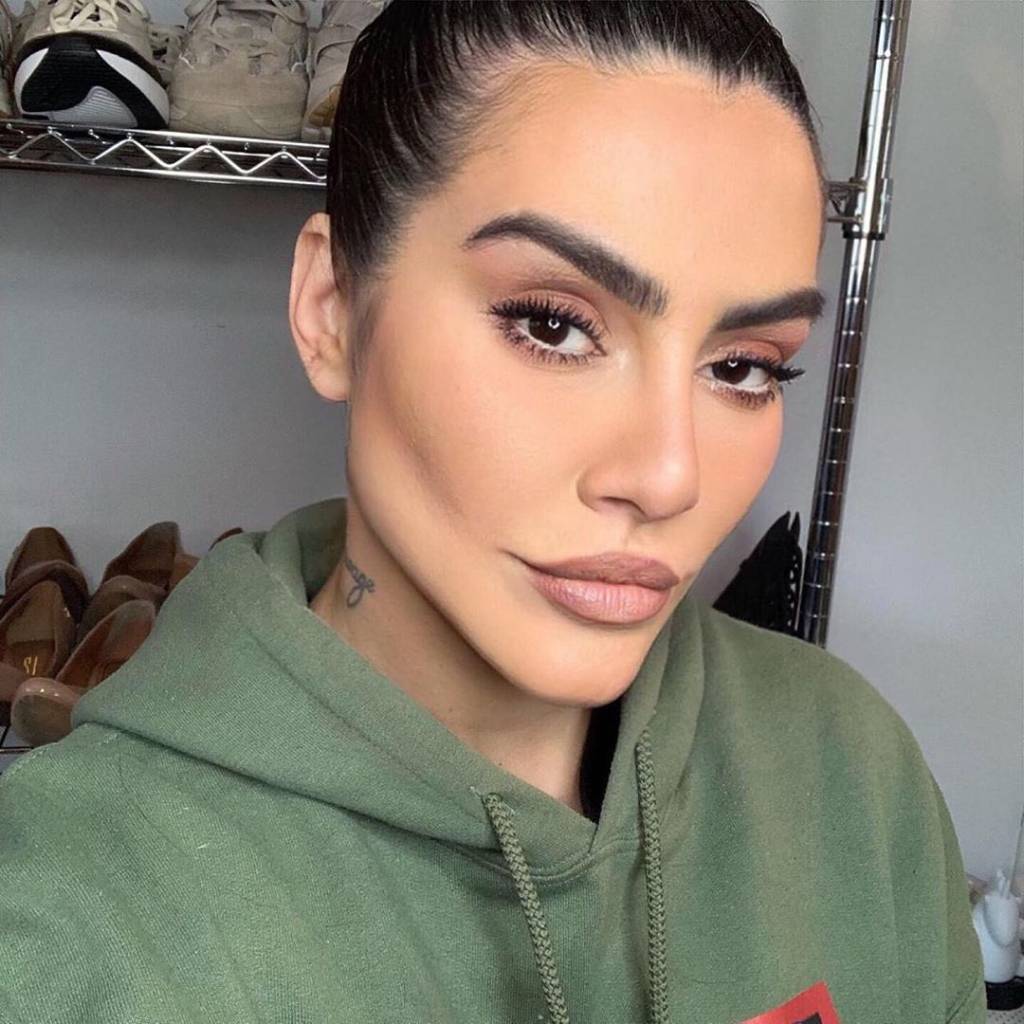 Cleo Pires rebate comentários maldosos de quem está chamando ela de gorda