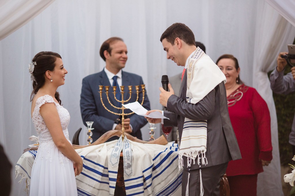 Casais de diferentes religiões contam como é uma cerimônia não-católica
