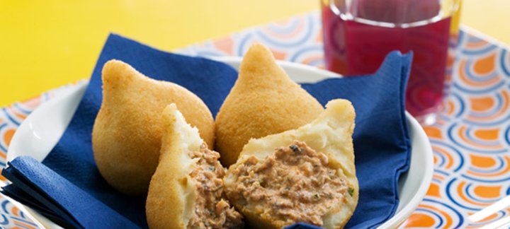 Receita de pasteizinhos com recheio de sardinha e abóbora - Casa e