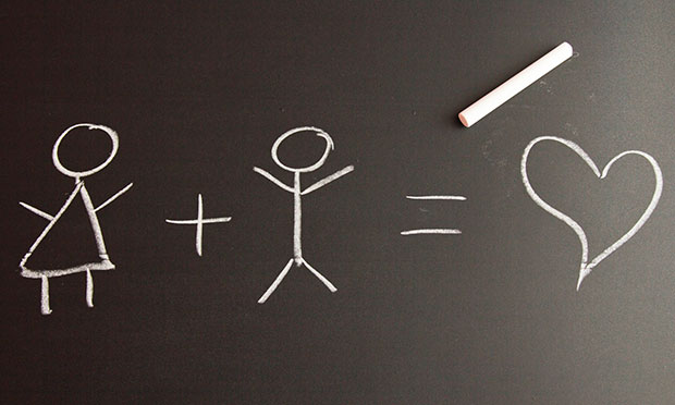 Curso criado por psicóloga ensina mulheres a arrumar namorado. É polêmico!