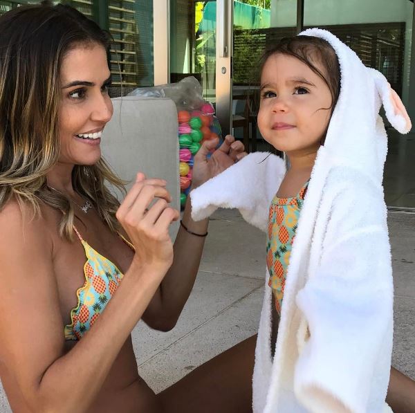Deborah Secco e Maria Flor Deborah Secco e Maria Flor
