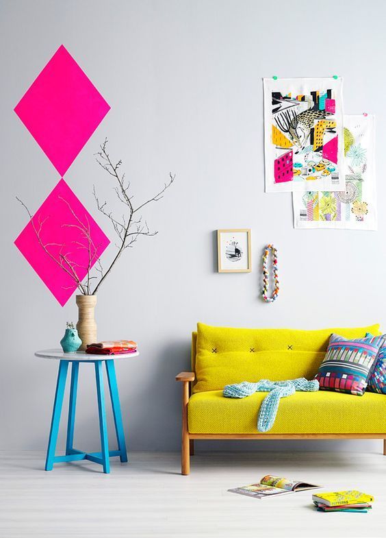 Decoração neon – parede pintada Decoração neon – parede pintada
