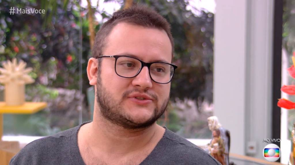 Ana Maria força Diego a comer língua no ‘Mais Você’