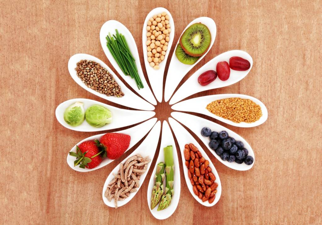 Conheça a dieta que privilegia os alimentos crus