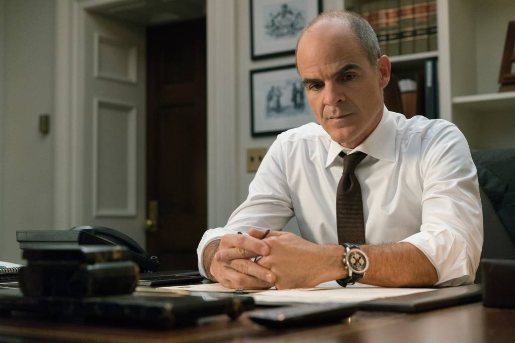 Doug Stamper (Michael Kelly)