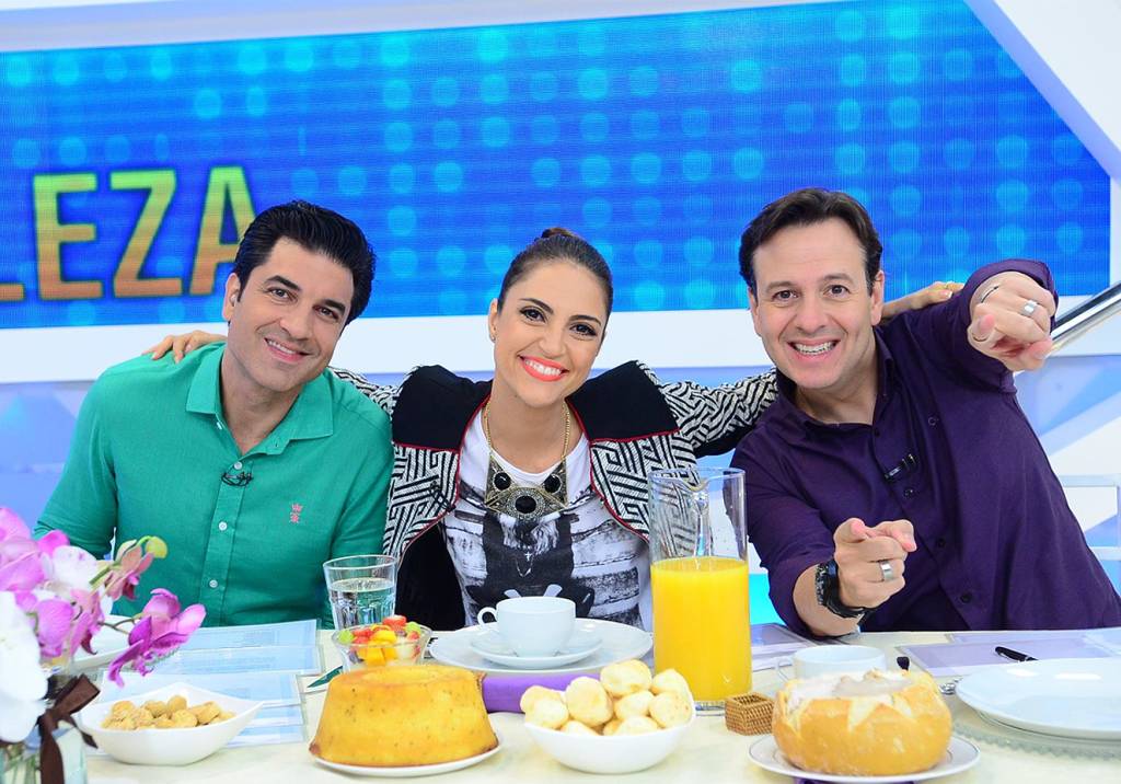 Ex-trio de ‘Hoje em Dia’ pode assinar com a Rede TV!