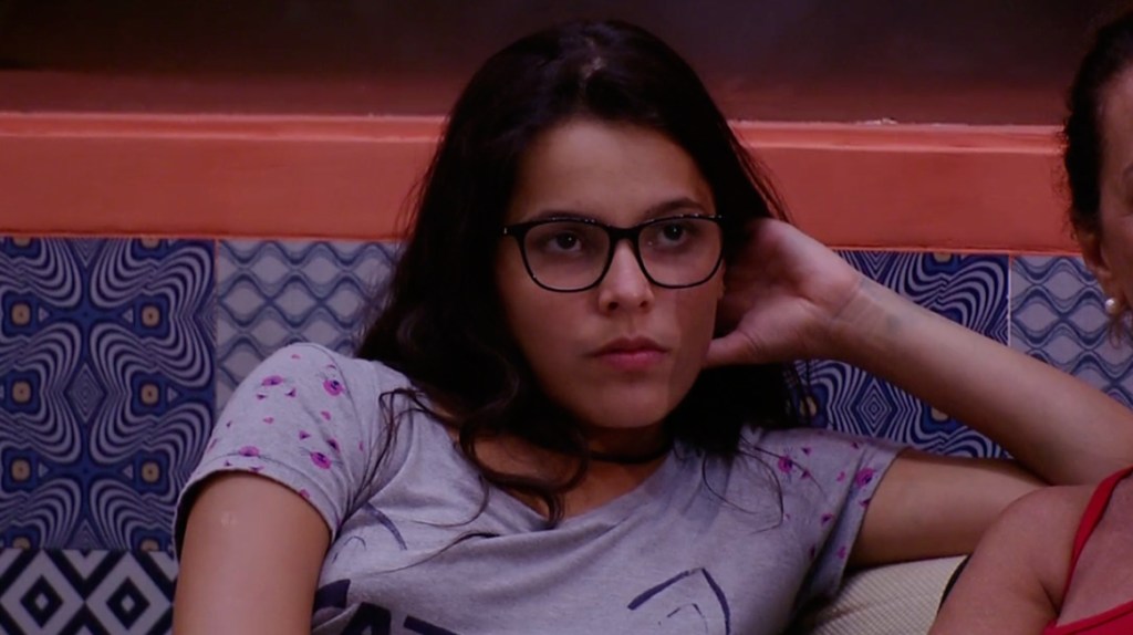 Emilly encara Vivian BBB17