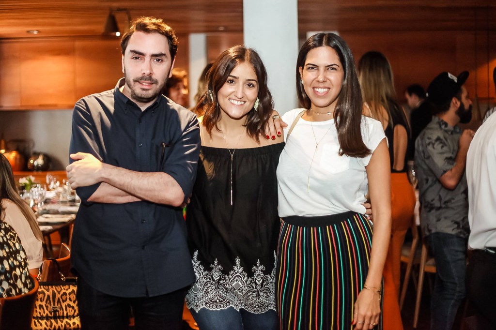 Thiago Costa Rego, Marcela Belleza e Renata Quinteiro