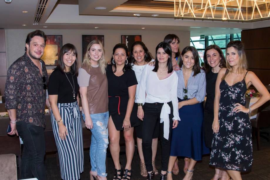 Carol Bertelli, Gabriela Magalhães, do Marketing da ESTILO, Elisa Duarte, Patricia Moterani, Debora Sene, Patricia Moterani, paloma Vergeiro, Marcella Beleza, Ana Cristina e Thais Schreiner.