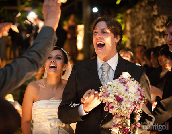 Fábio Porchat e Patrícia Vazquez se casam com humor