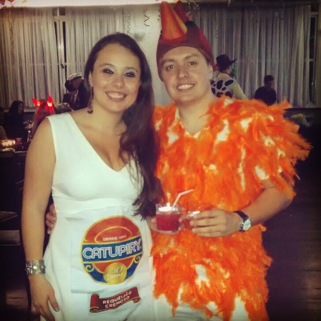 fantasias-de-casal-para-o-carnaval-frango-com-catupiry