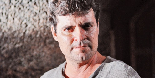 Cordel Encantado: Jesuíno descobre que Fubá é Dora Cordel Encantado: Jesuíno descobre que Fubá é Dora