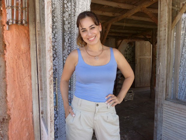 Flor do Caribe: Natália usa barriga de pano