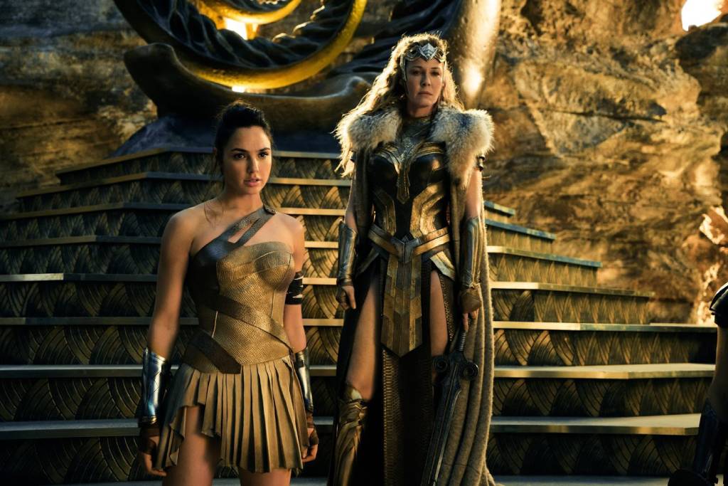 Gal Gadot e Connie Nielsen em “Mulher-Maravilha”