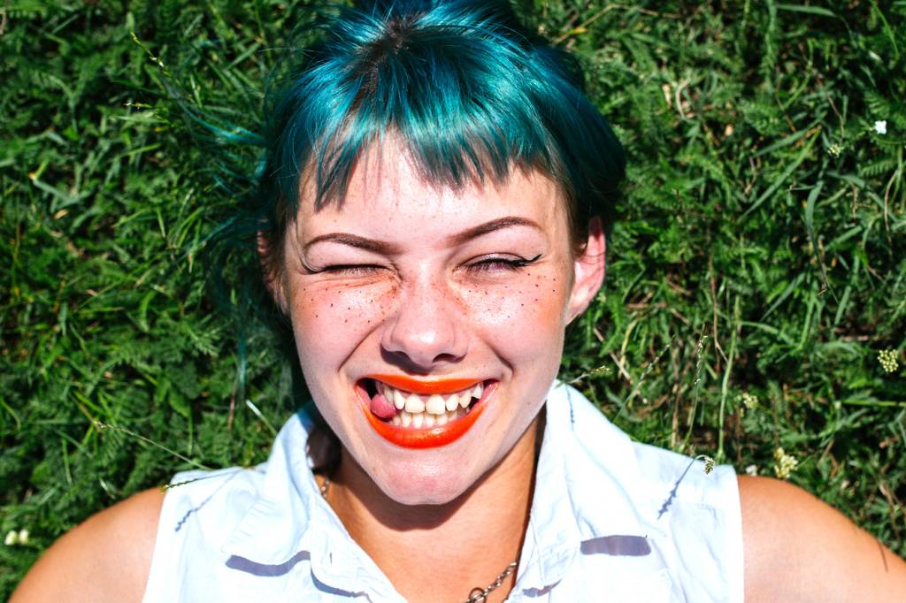 As loucas por make vão poder comprar AVON nas lojas Pernambucanas