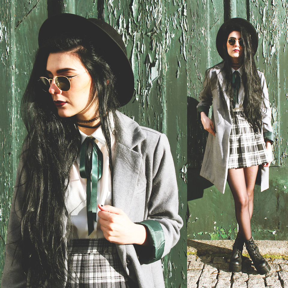Reprodução/ Lookbook HolyClaudia Look College