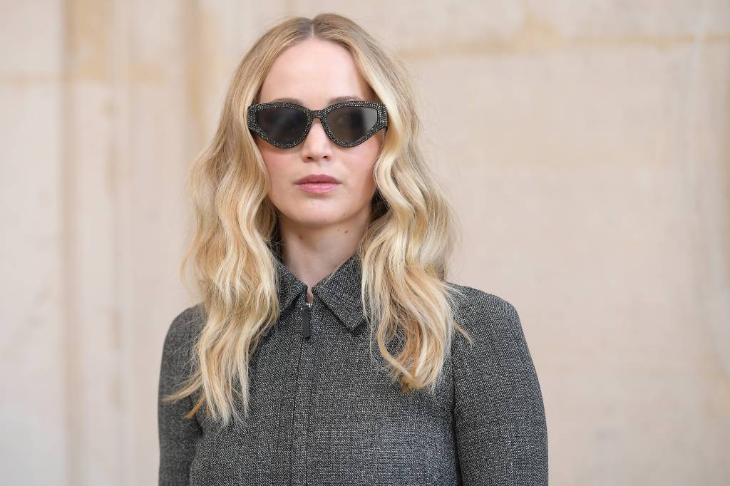 Jennifer Lawrence finalmente mostrou seu lindíssimo anel de noivado