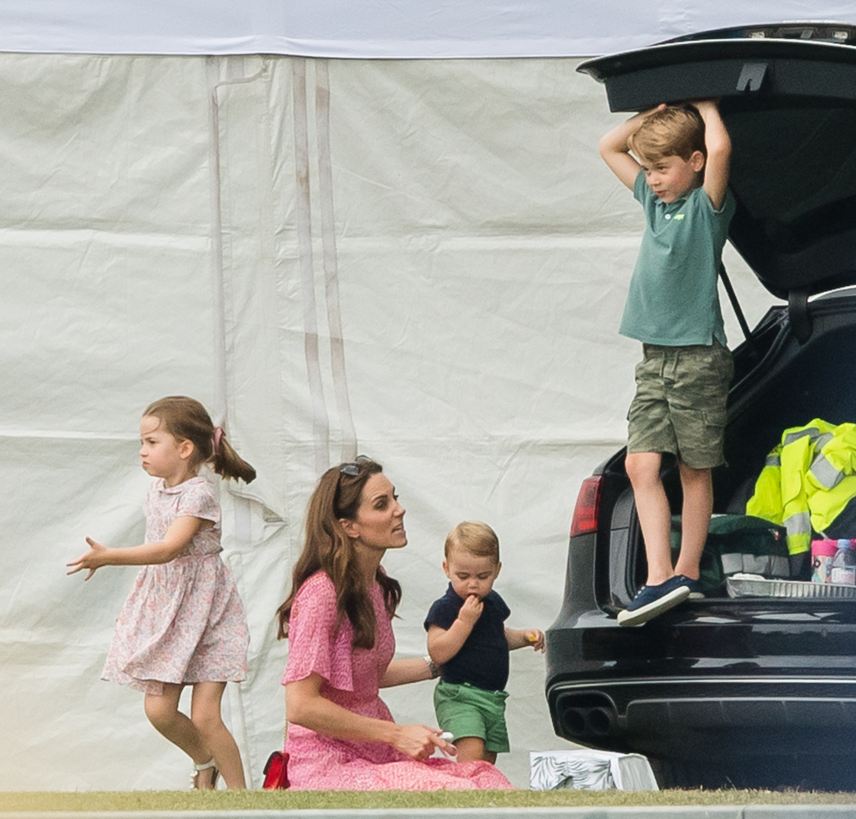 Kate Middleton e seus filhos