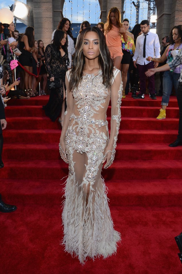 <strong>Ciara</strong> no MTV Video Music Awards em 2013 <strong>Ciara</strong> no MTV Video Music Awards em 2013