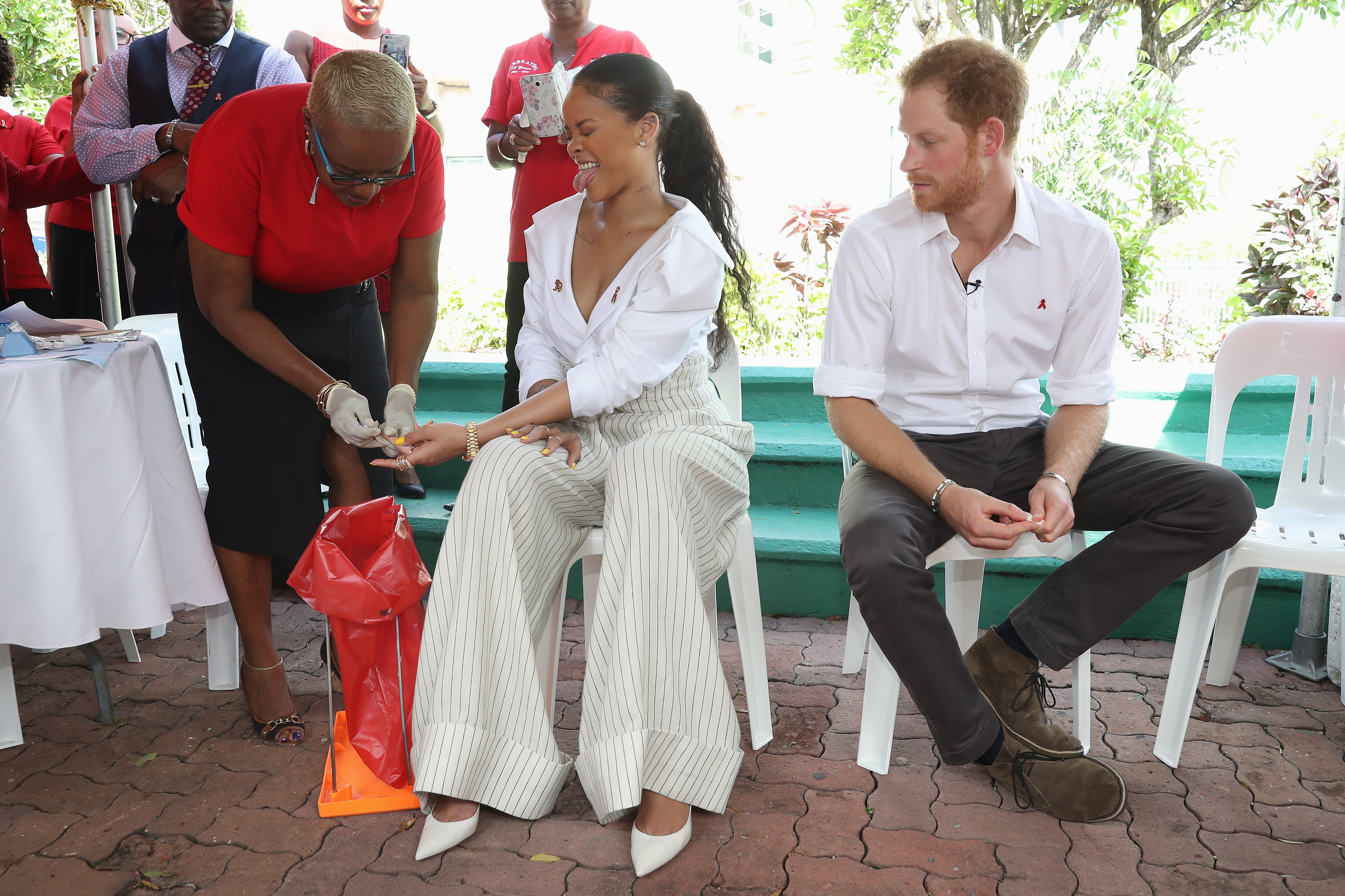 Foto: Príncipe Harry realizou um teste de HIV ao vivo, nas redes sociais da  família real - Purepeople