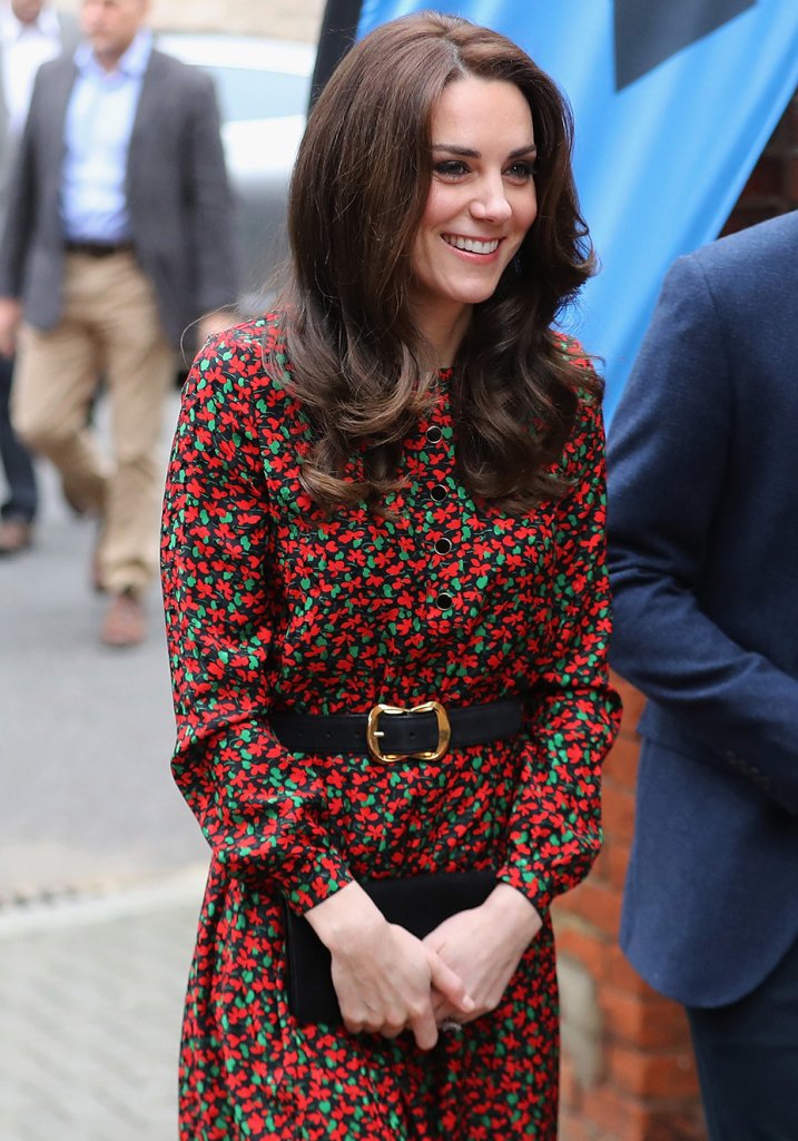 Kate Middleton vestido estampado vermelho e verde
