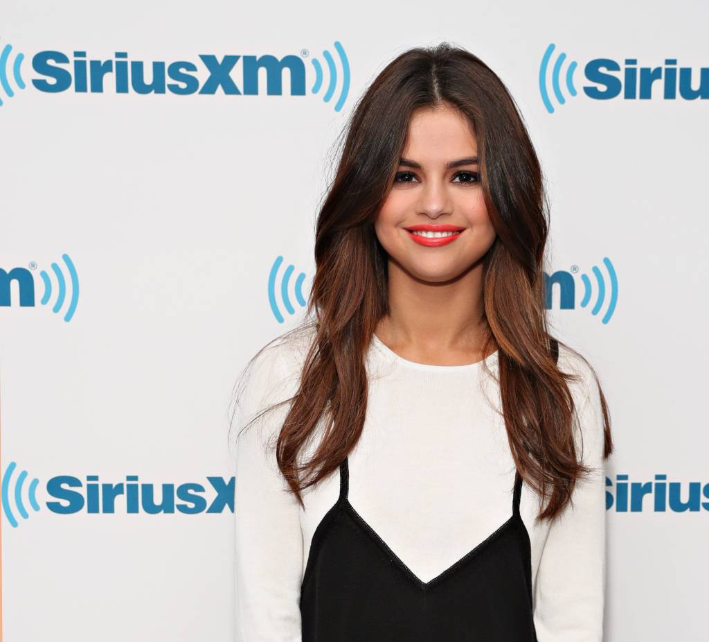 Hacker invade conta de Selena Gomez e posta Justin Bieber pelado
