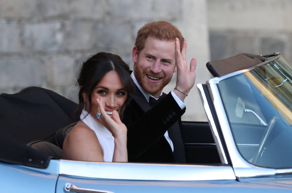 Festa de casamento de Harry e Meghan teve fogos de artifício e discursos