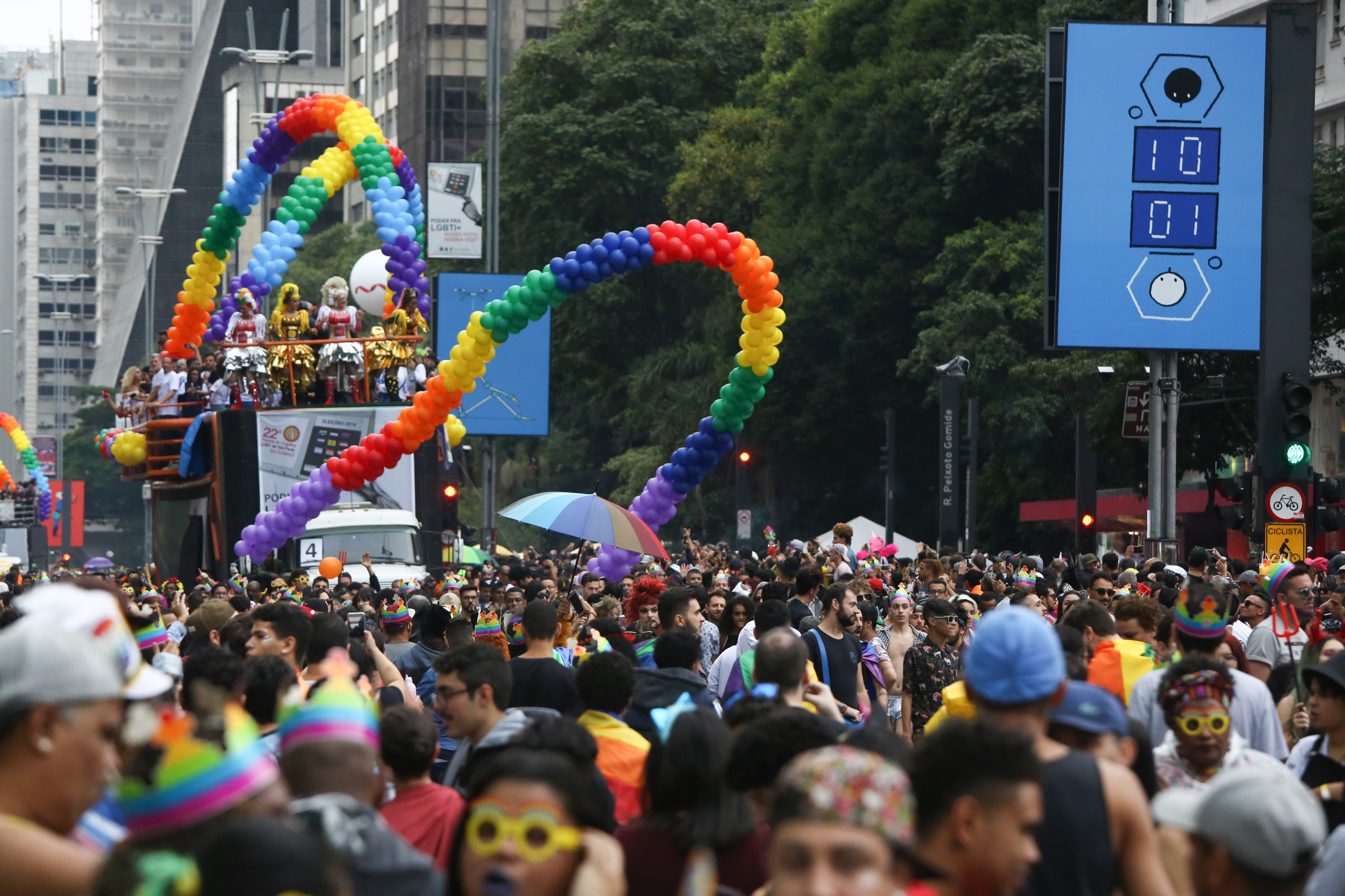Confira as atrações, trios e horários da 23ª Parada do Orgulho LGBT de