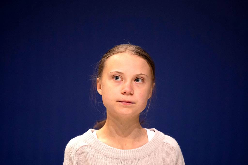 Greta Thunberg completa 18 anos com recado bem-humorado: “finalmente livre”