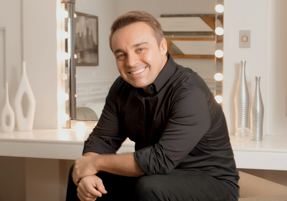 Tudo pronto para a volta de Gugu Liberato à Record!