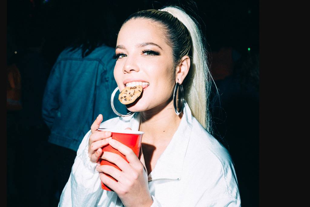 A Halsey marcou dois shows no Brasil ao lado de ex-Fifth Harmony