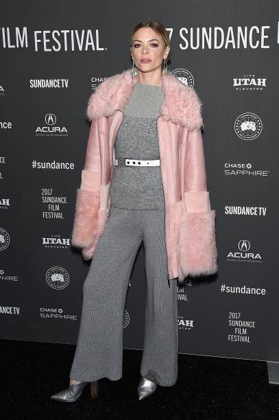 <strong>Jaime King</strong> veste <strong>Prabal Gurung</strong>.