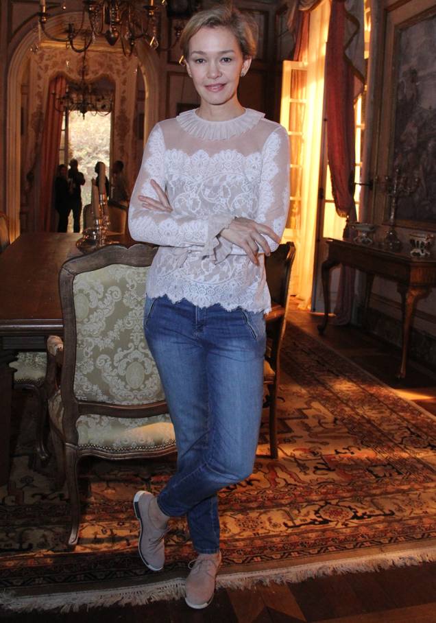 Júlia Lemmertz Júlia Lemmertz