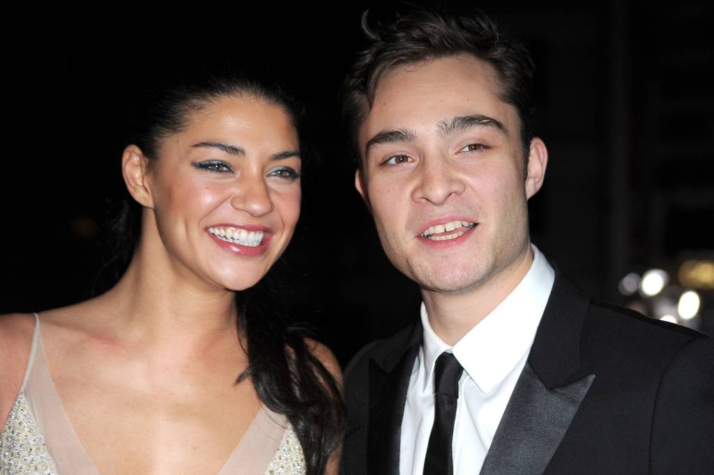 Ex de Ed Westwick fala sobre acusações de estupro contra o ator